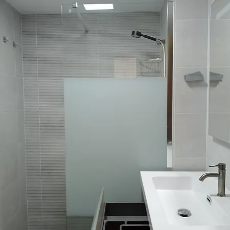 Increibles Vistas Al Mar, Montana, Con A-a, Piscina, Parking, Calefaccion- Galardon Excelencia 2024-2025 Апартаменты
